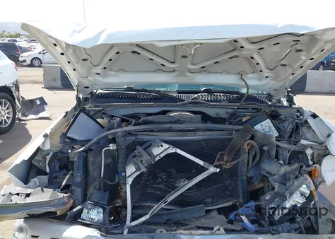 2003 Chevrolet Silverado 1500 z USA, uszkodzony, nr VIN 1GCEK19V63E360627